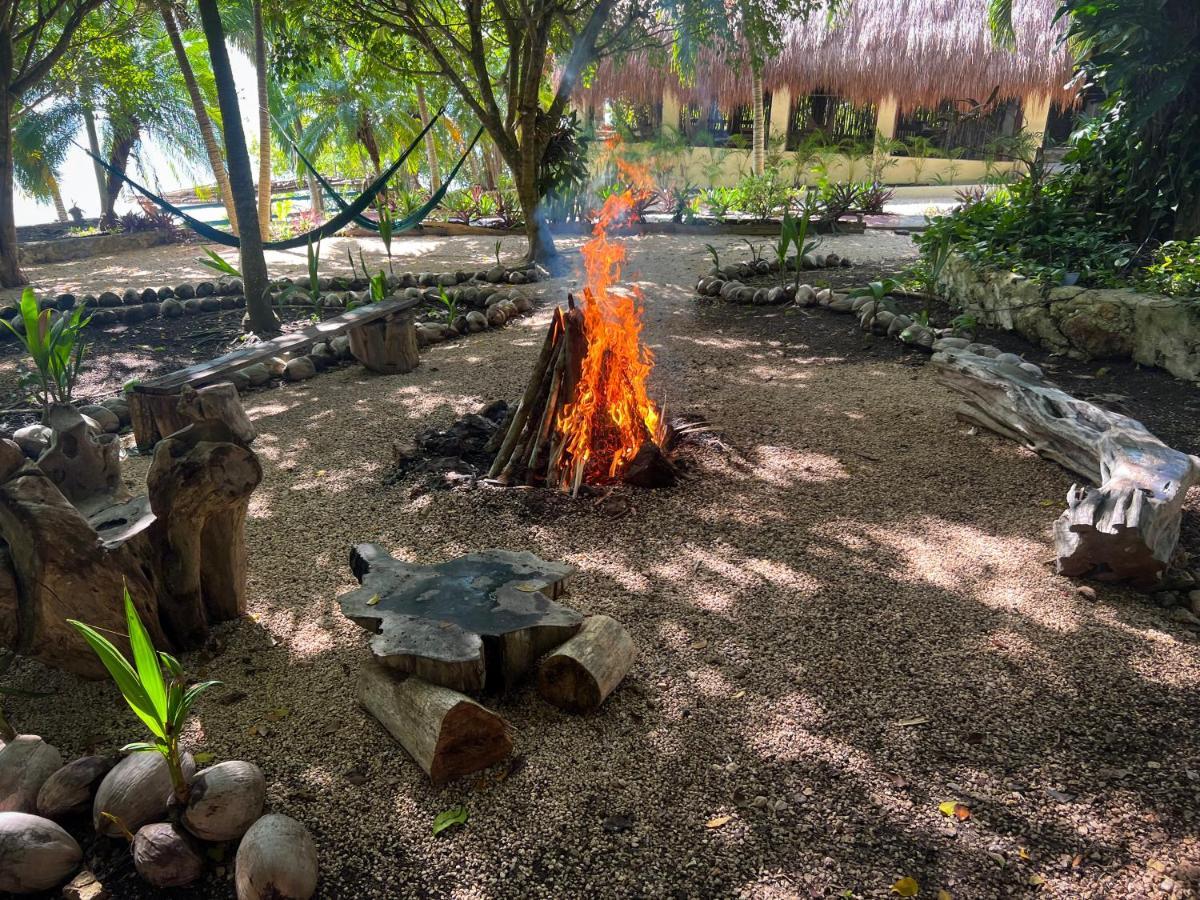 Villa Santuario Lake Front Oasis باكالار المظهر الخارجي الصورة