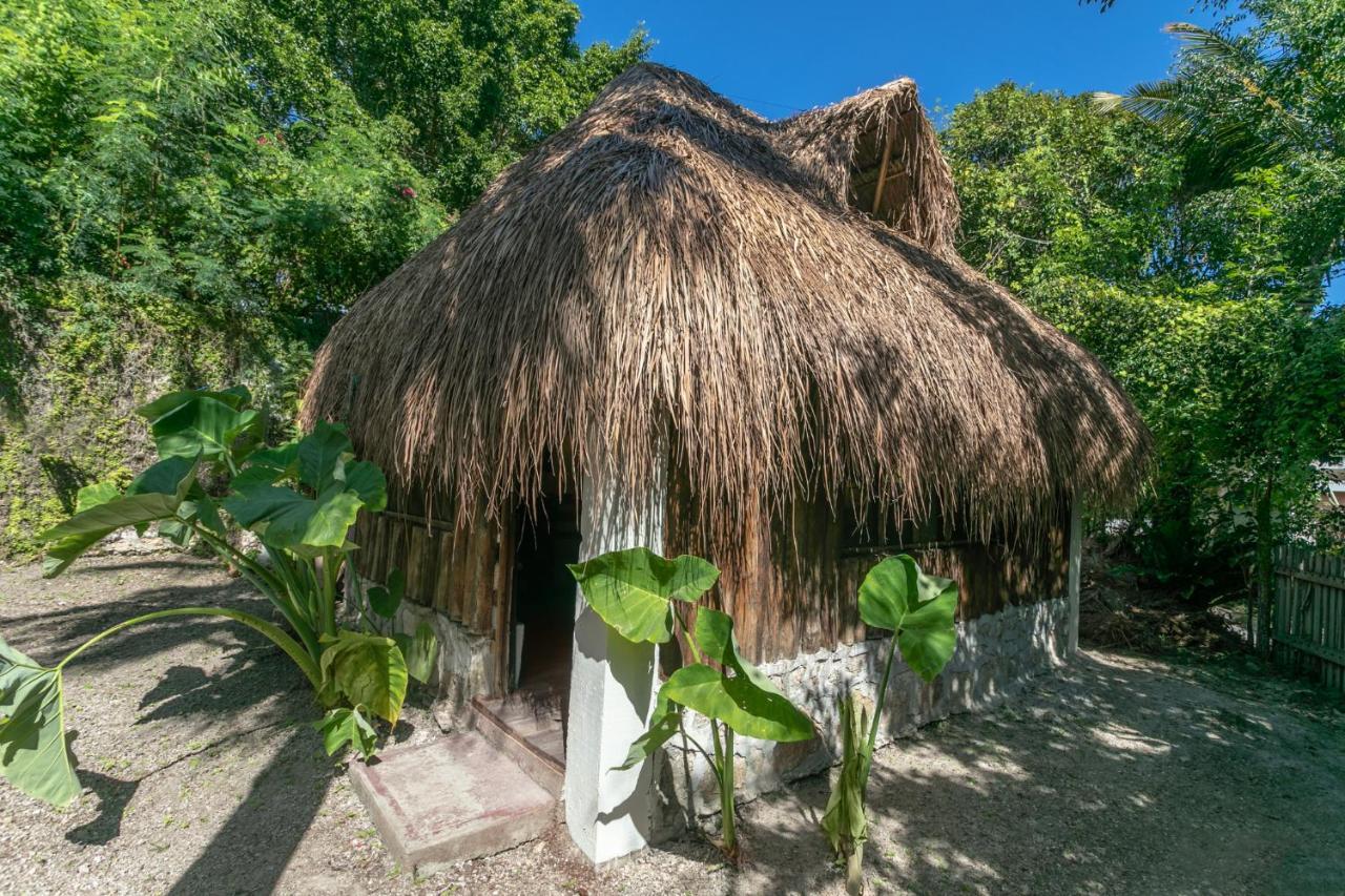 Villa Santuario Lake Front Oasis باكالار المظهر الخارجي الصورة