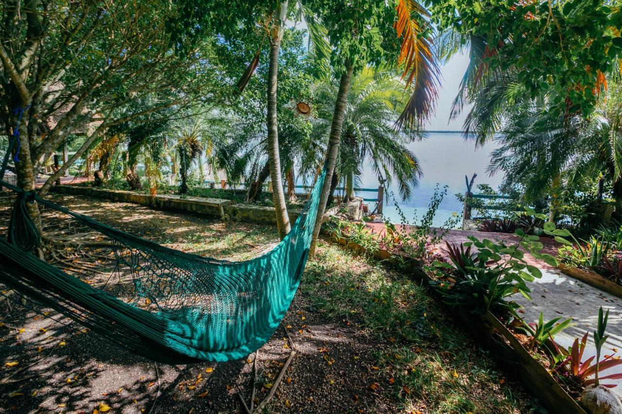 Villa Santuario Lake Front Oasis باكالار المظهر الخارجي الصورة
