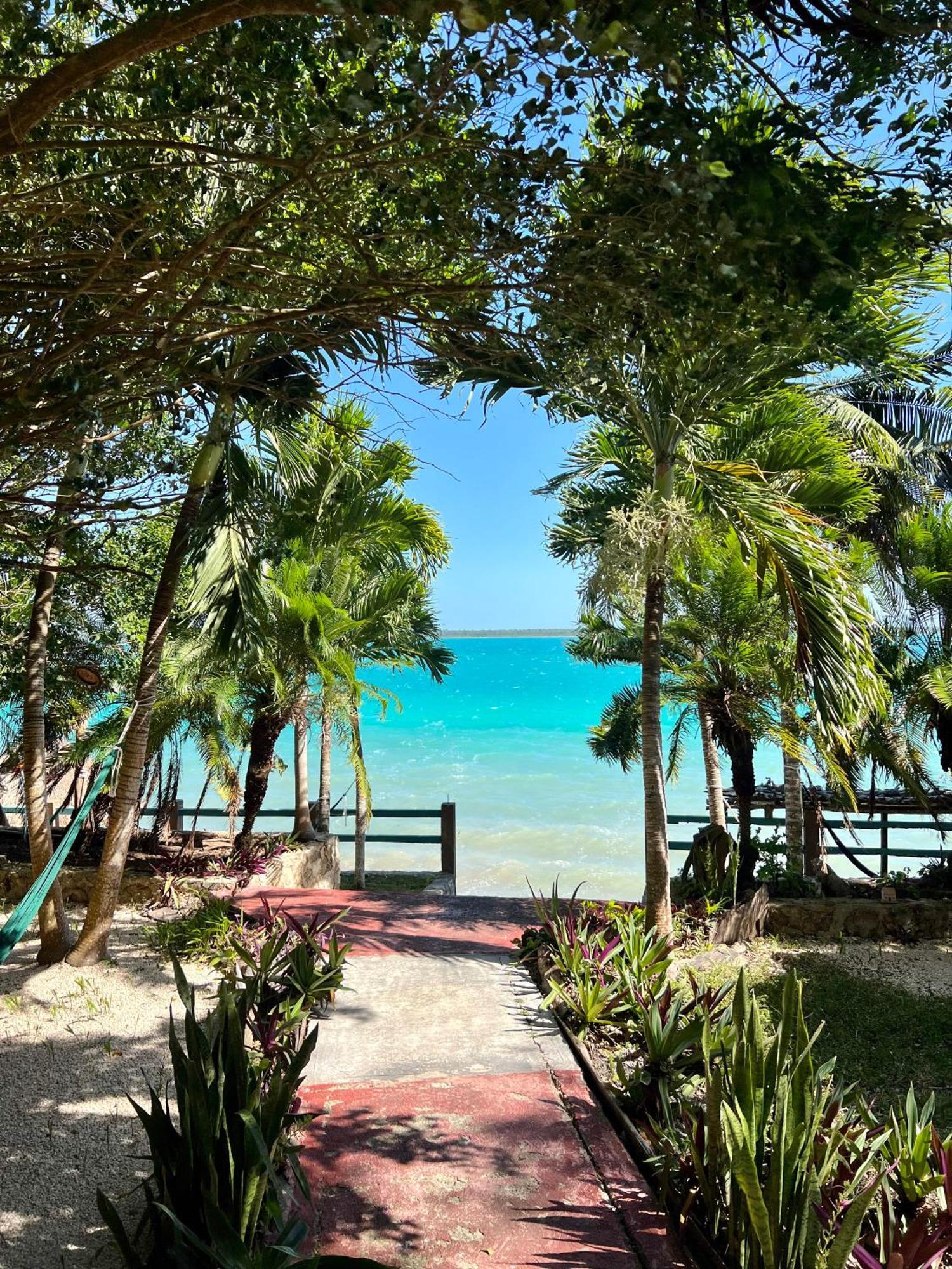 Villa Santuario Lake Front Oasis باكالار المظهر الخارجي الصورة