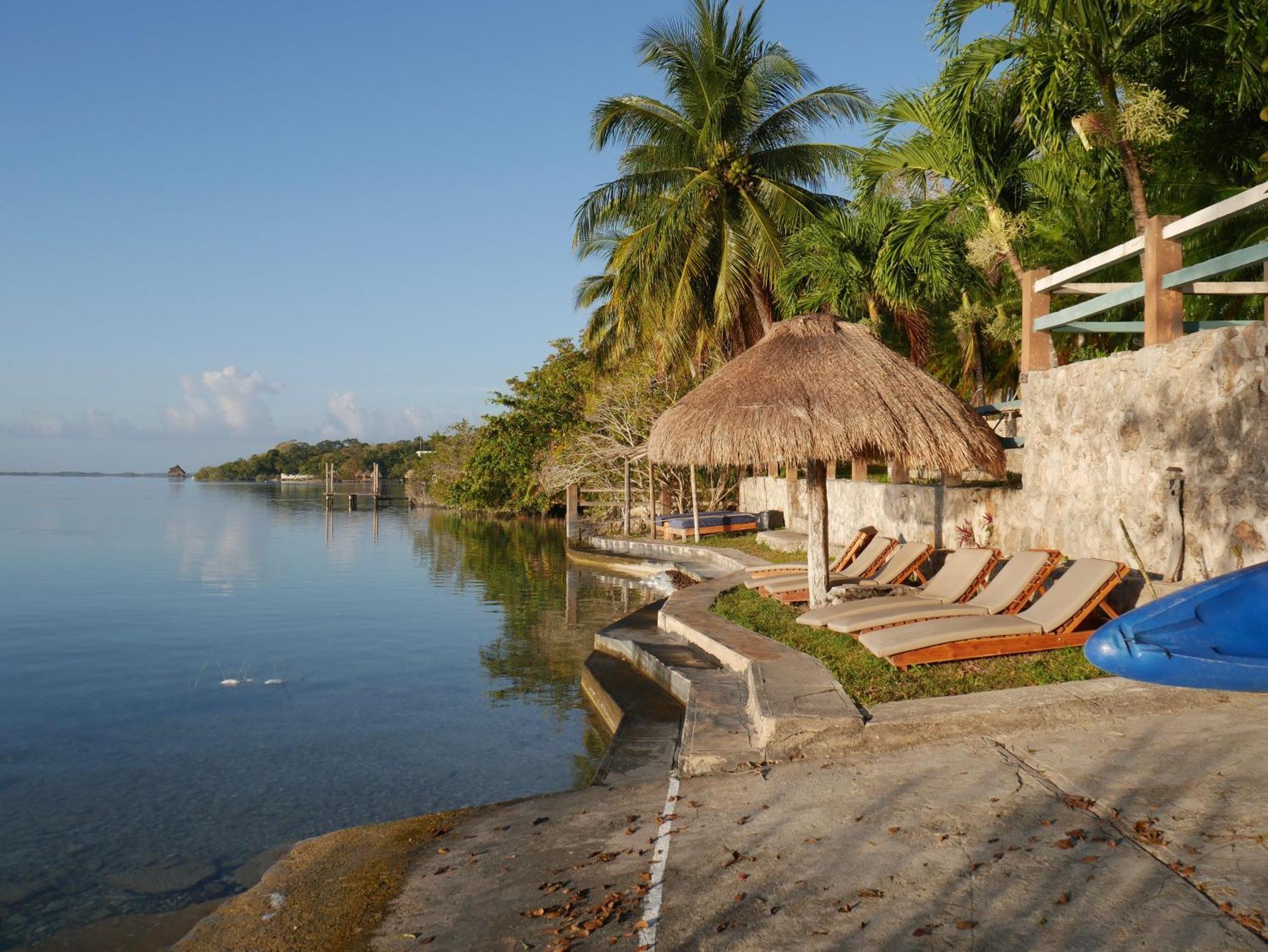 Villa Santuario Lake Front Oasis باكالار المظهر الخارجي الصورة