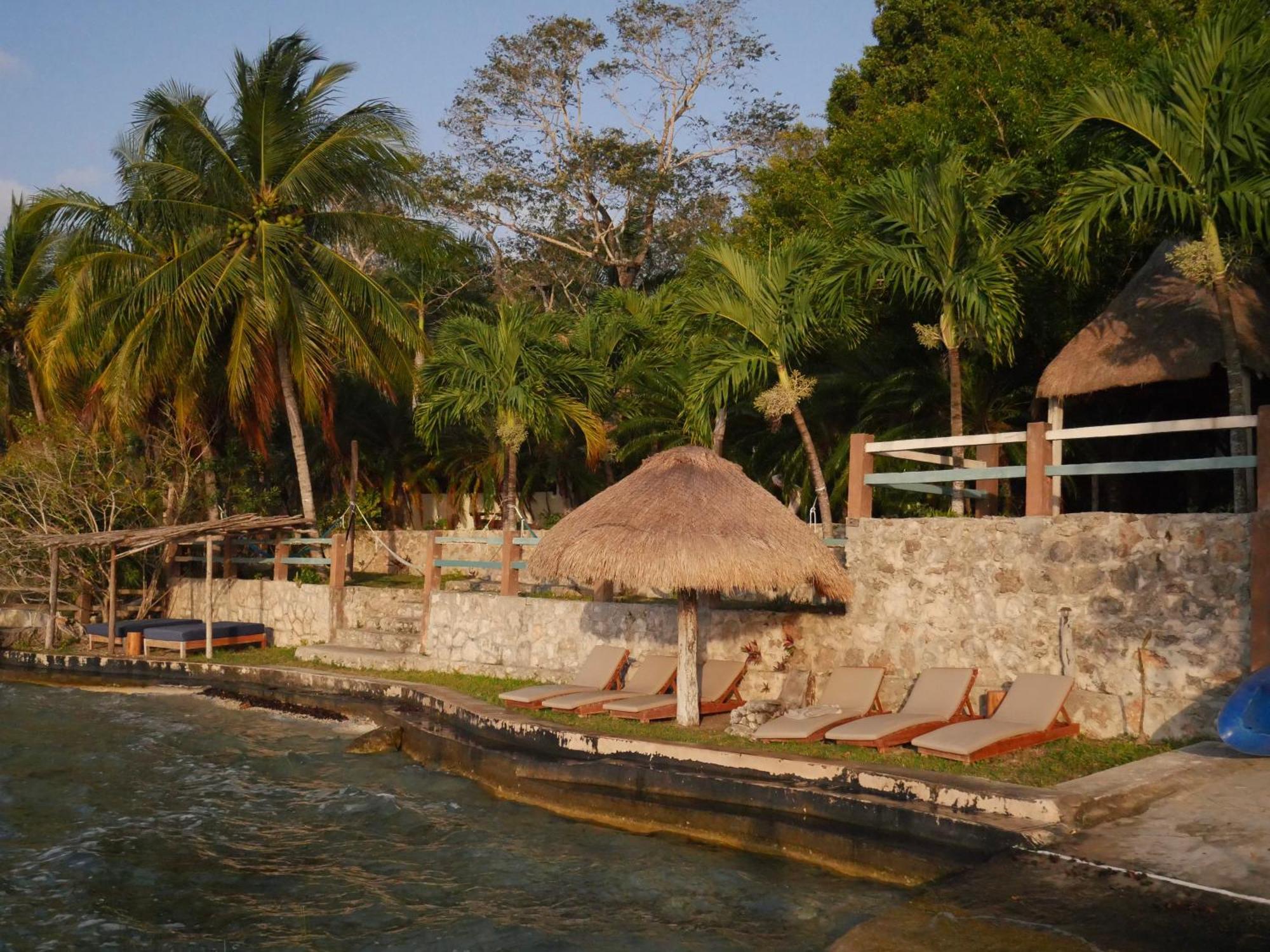 Villa Santuario Lake Front Oasis باكالار المظهر الخارجي الصورة