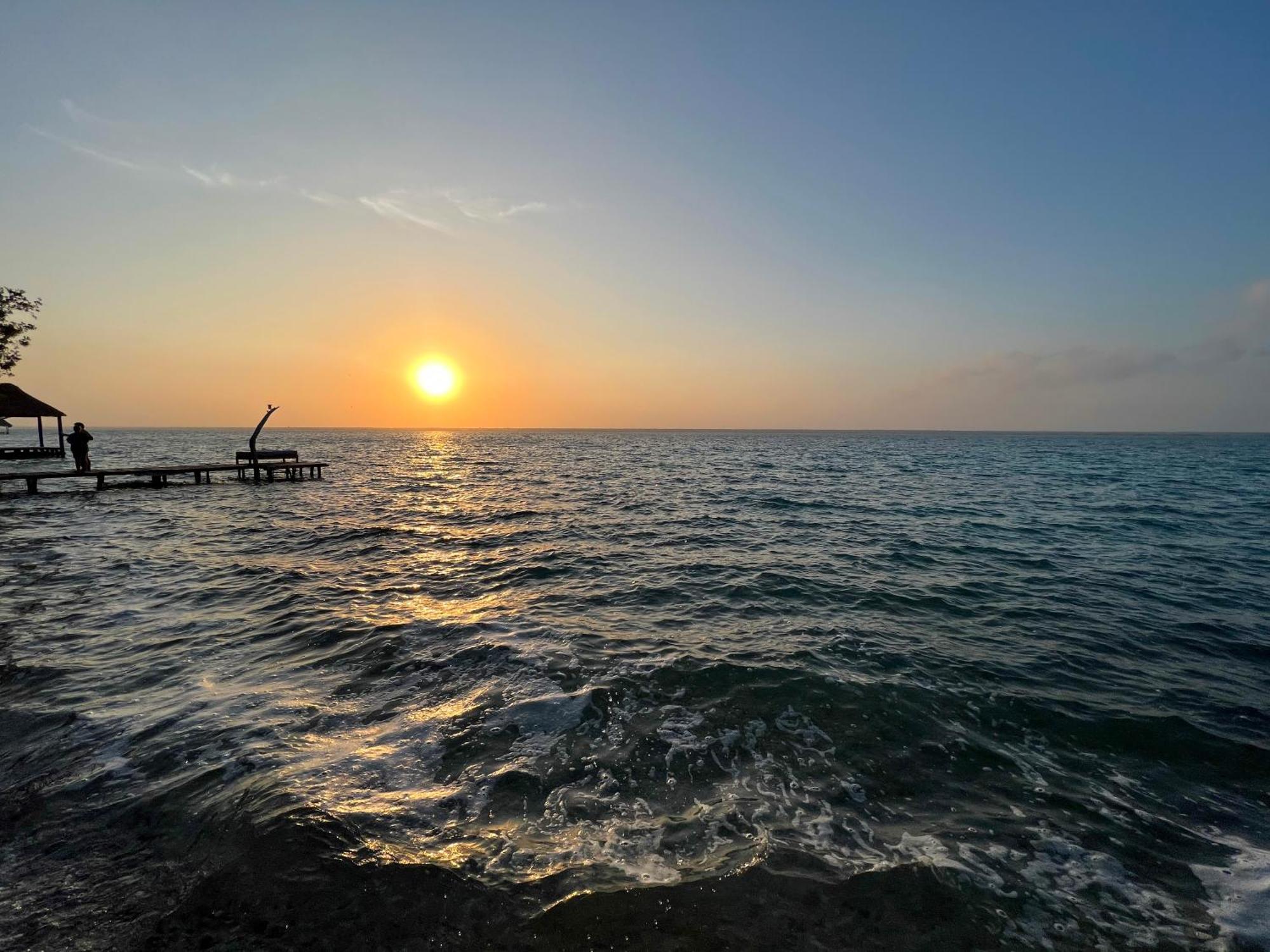 Villa Santuario Lake Front Oasis باكالار المظهر الخارجي الصورة