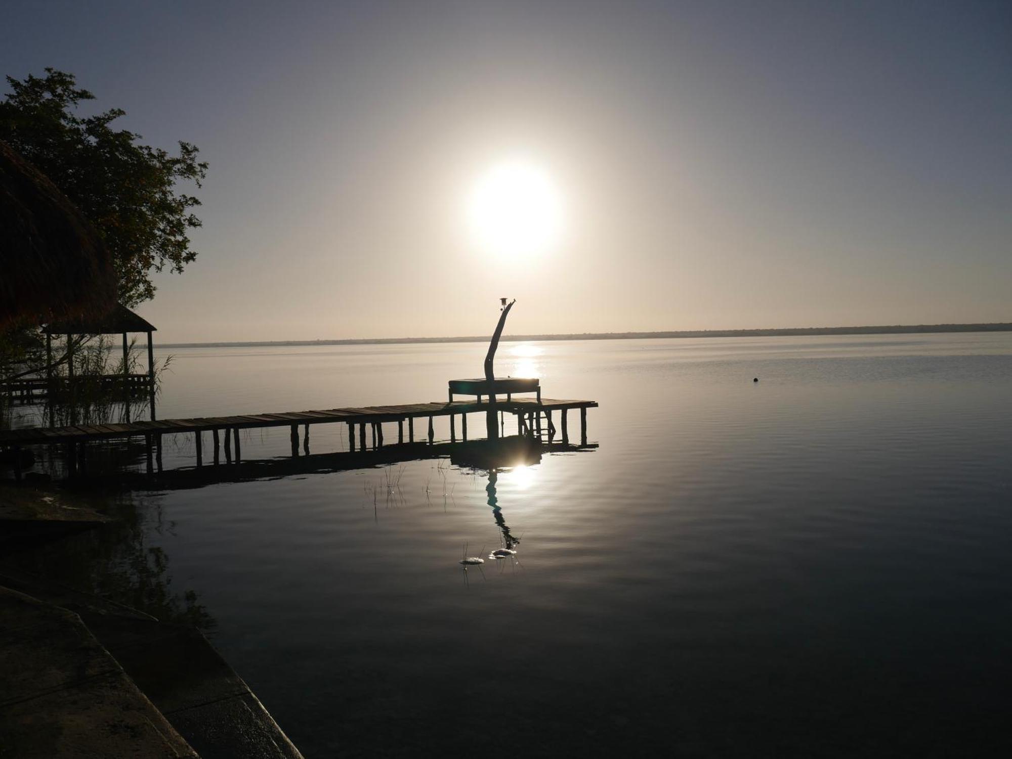 Villa Santuario Lake Front Oasis باكالار المظهر الخارجي الصورة